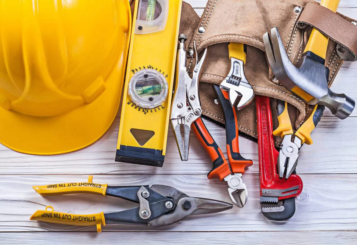 Top 10 Power Tools Every Handyman Should Own